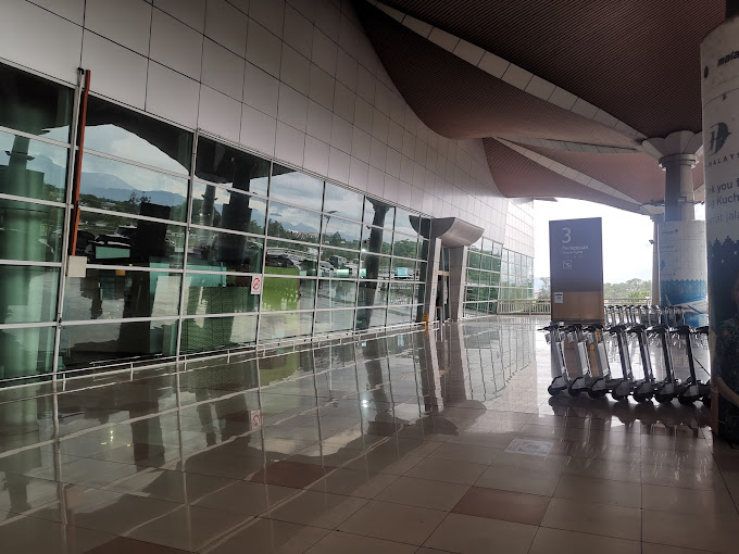 مطار كوتشينغ الدولي (Kuching International Airport)